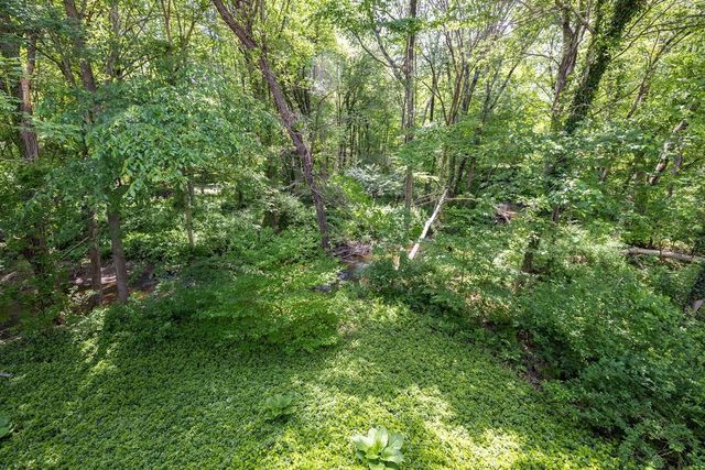 21 Vanderbelt Rd, Acton, MA 01720