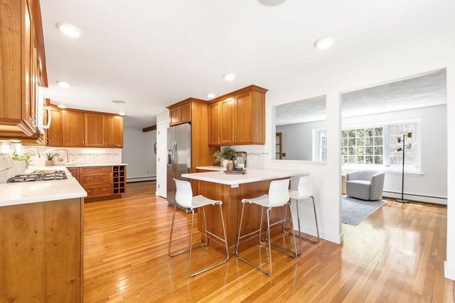21 Vanderbelt Rd, Acton, MA 01720