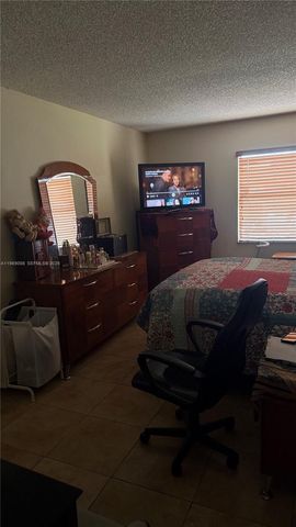 11207 SW 88th St 216-A, Miami, FL 33176