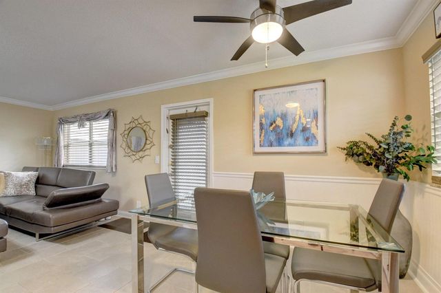 661 Flanders N 661, Delray Beach, FL 33484