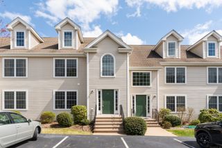 15 Freedom Way 92, East Lyme, CT 06357