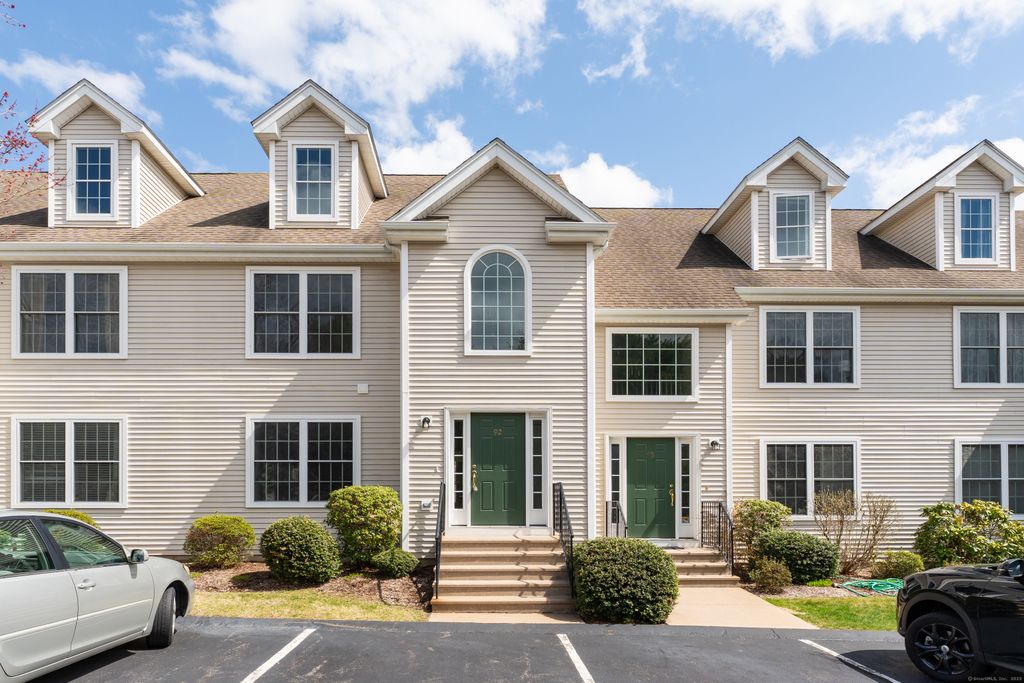 15 Freedom Way 92, East Lyme, CT 06357