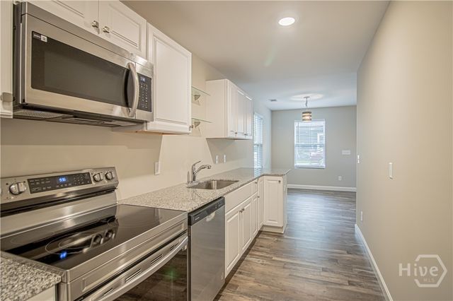 22 Nelson Street, Savannah, GA 31415