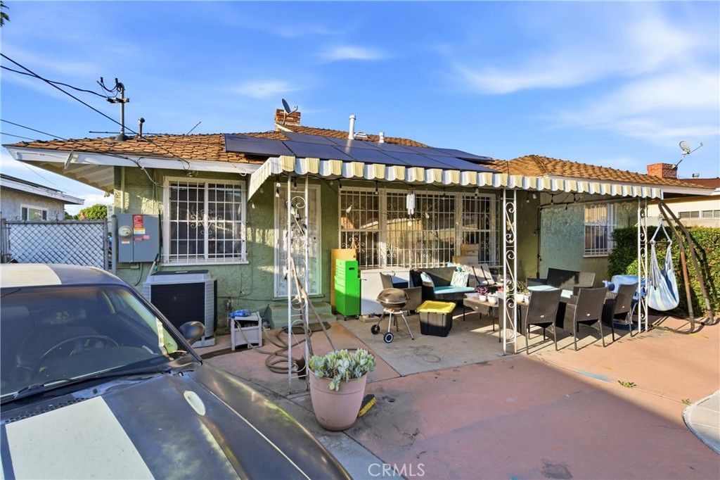 Image 13 of property listing at 3964 Palm, Lynwood, CA 90262