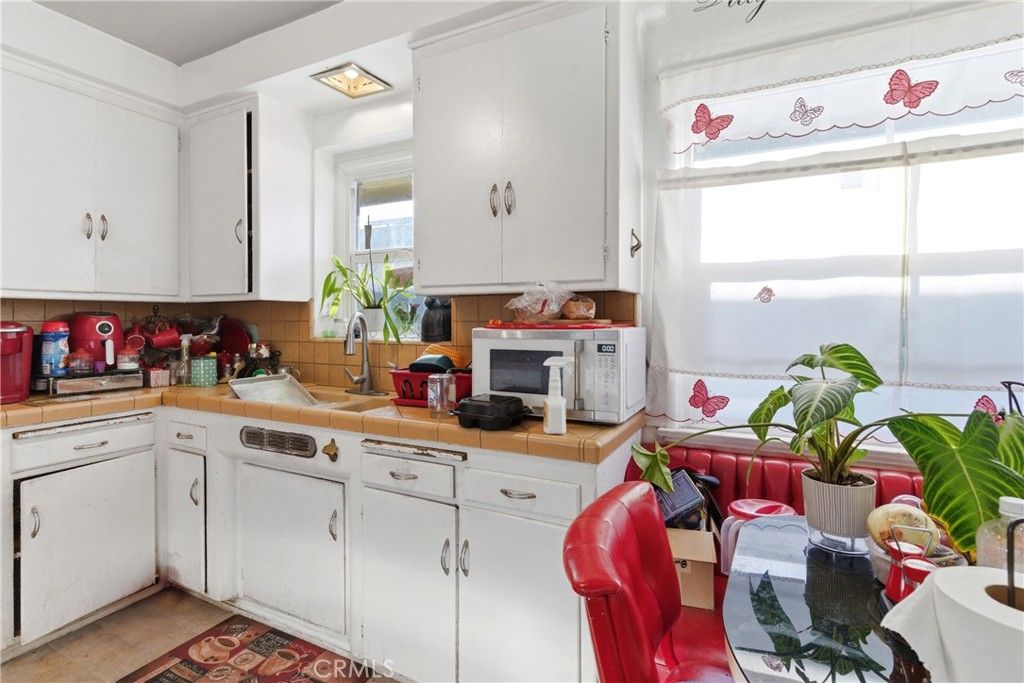 Image 15 of property listing at 3964 Palm, Lynwood, CA 90262