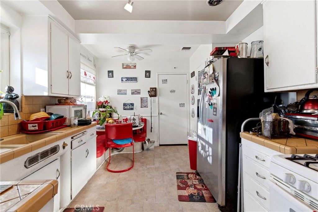 Image 22 of property listing at 3964 Palm, Lynwood, CA 90262