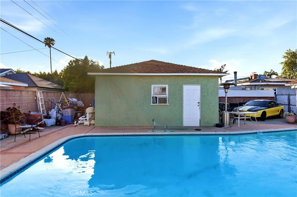 Image 7 of property listing at 3964 Palm, Lynwood, CA 90262