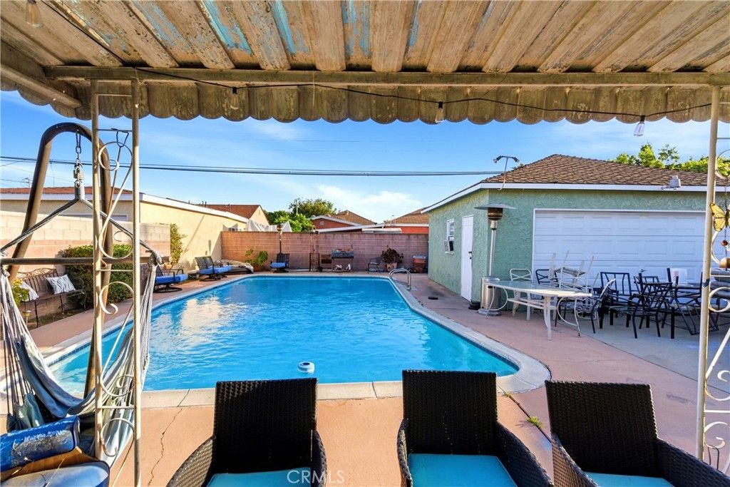 Image 8 of property listing at 3964 Palm, Lynwood, CA 90262