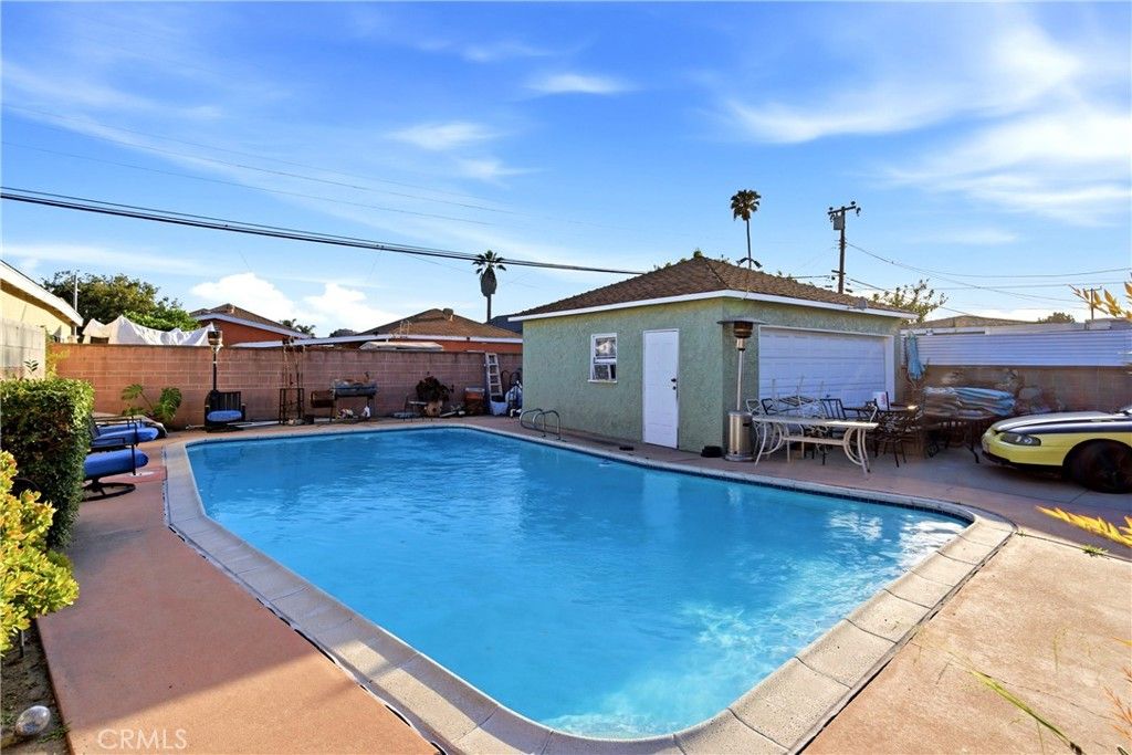 Image 9 of property listing at 3964 Palm, Lynwood, CA 90262