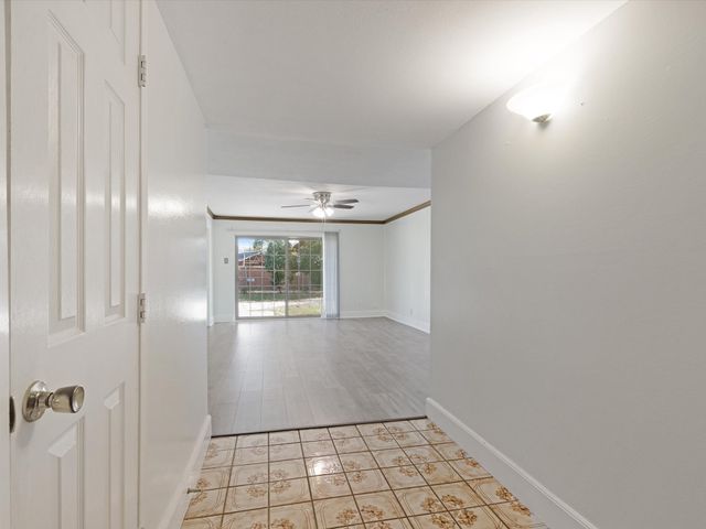 424 Bluebonnet Trail, Garland, TX 75043