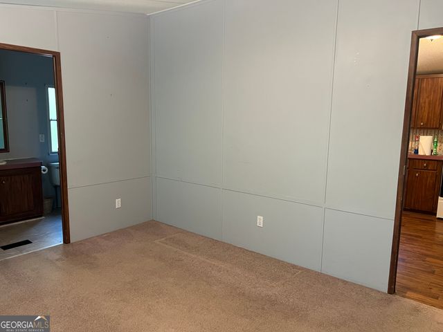 286 Nowhere Road, Athens, GA 30601