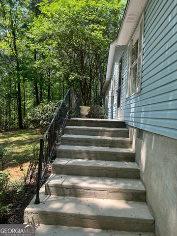 286 Nowhere Road, Athens, GA 30601