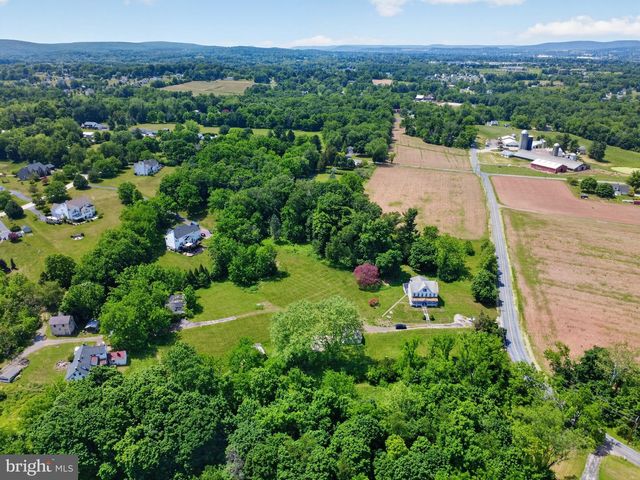 250 KOLB RD, Spring City, PA 19475