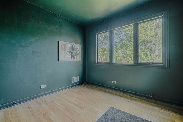1606 E WAVERLY Court, Arlington Heights, IL 60004