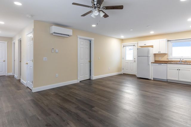 102 East Shore Drive, St. Albans Town, VT 05478