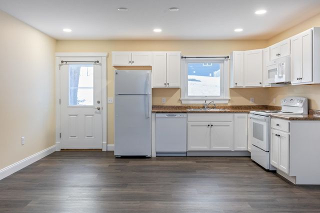 102 East Shore Drive, St. Albans Town, VT 05478