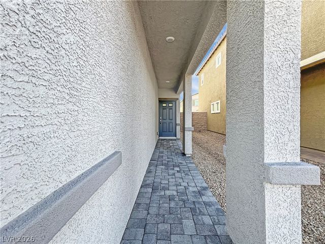 9984 Indigo Cliffs Street, Las Vegas, NV 89141