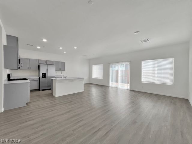 9984 Indigo Cliffs Street, Las Vegas, NV 89141