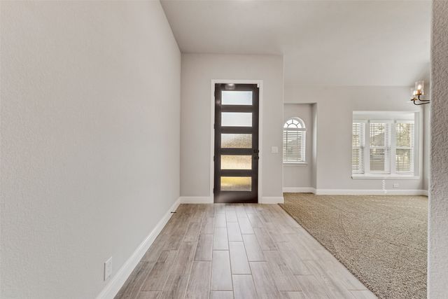 1312 Elk Ridge Drive, Crowley, TX 76036