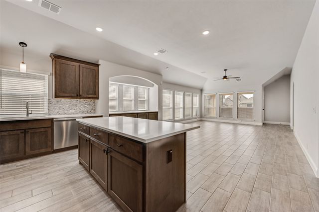 1312 Elk Ridge Drive, Crowley, TX 76036