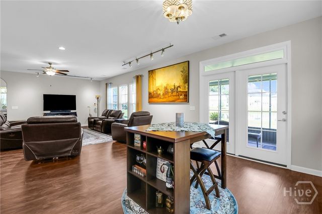 225 Willow Point Circle, Savannah, GA 31407