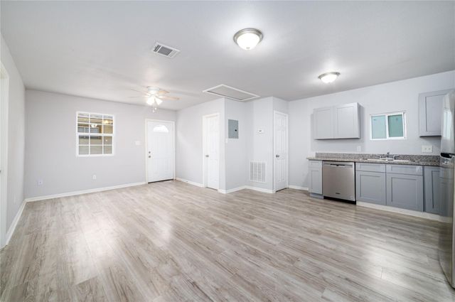 1309 Jefferson Street c, Baytown, TX 77520