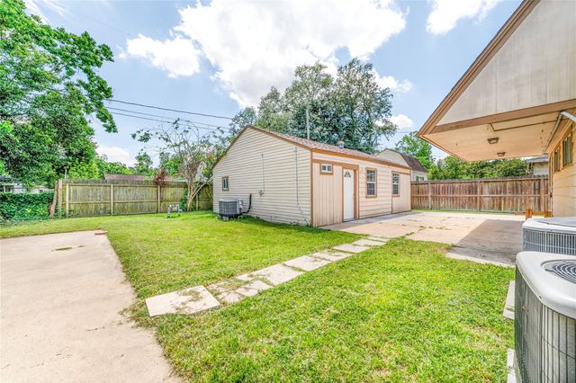 1309 Jefferson Street c, Baytown, TX 77520