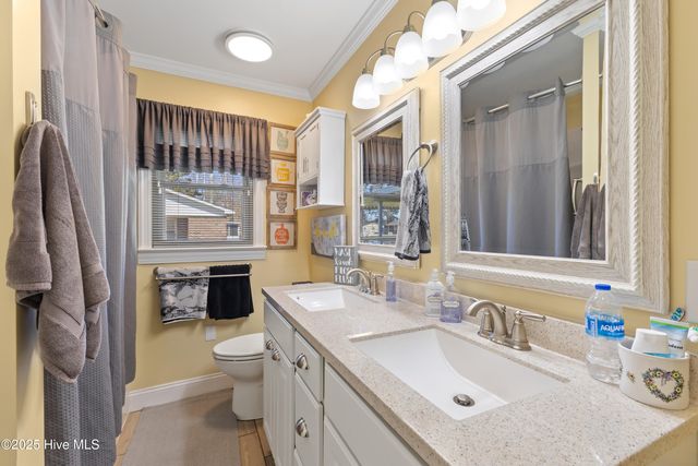 222 Orange Street, Kinston, NC 28504