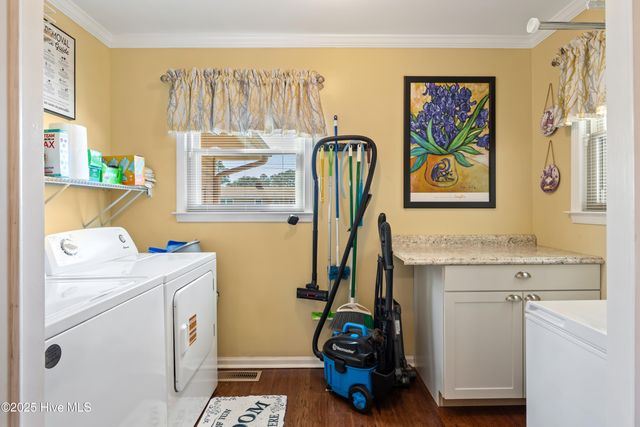 222 Orange Street, Kinston, NC 28504