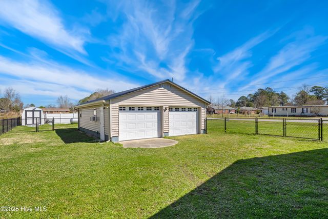 222 Orange Street, Kinston, NC 28504