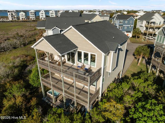 331 Oceanaire Lane, Holly Ridge, NC 28445