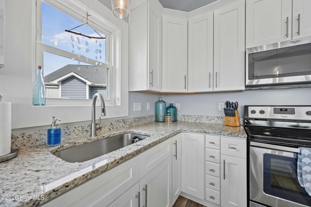 331 Oceanaire Lane, Holly Ridge, NC 28445
