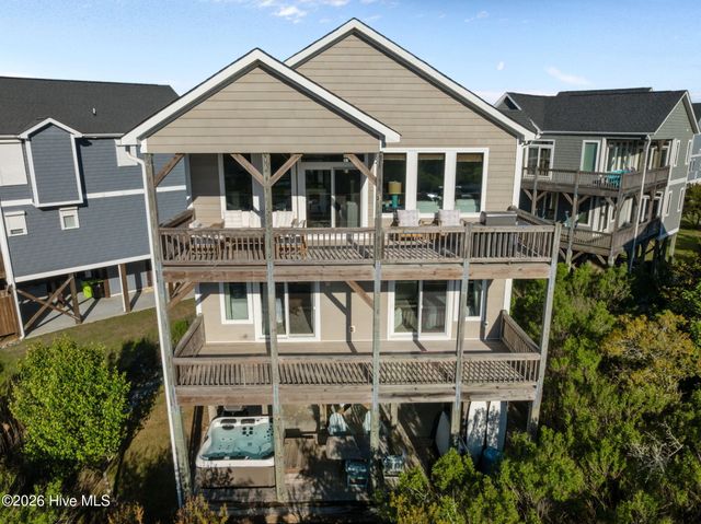 331 Oceanaire Lane, Holly Ridge, NC 28445