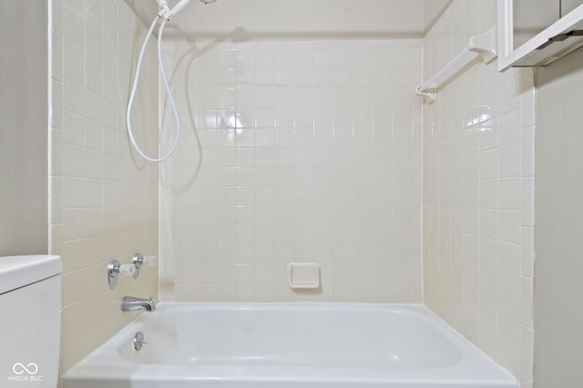 6047 Southbay Drive, Indianapolis, IN 46250