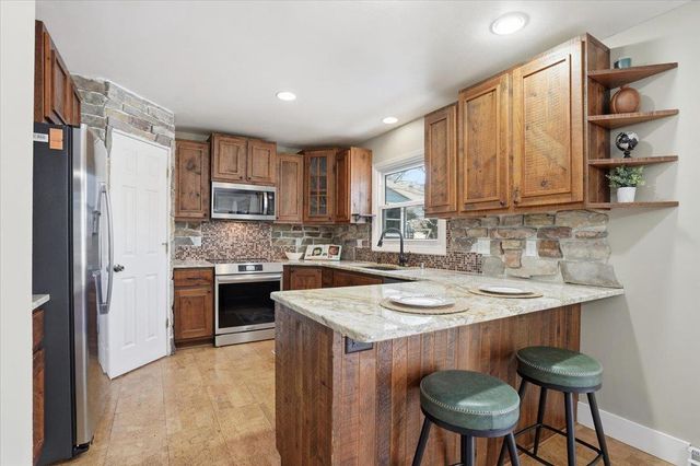 2502 Sara Road, Madison, WI 53711