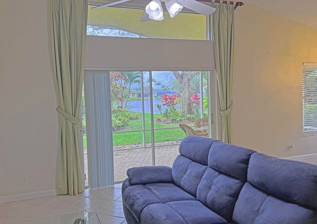 7423 Brunswick Circle, Boynton Beach, FL 33472