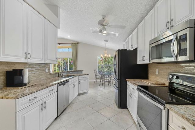 7423 Brunswick Circle, Boynton Beach, FL 33472