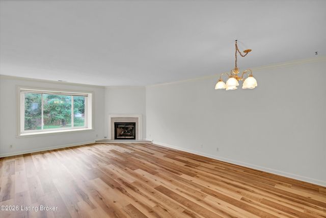 107 Shelby Pointe Dr, Louisville, KY 40223