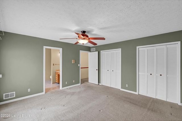 107 Shelby Pointe Dr, Louisville, KY 40223