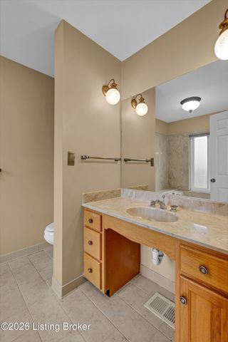 107 Shelby Pointe Dr, Louisville, KY 40223