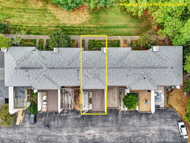 107 Shelby Pointe Dr, Louisville, KY 40223