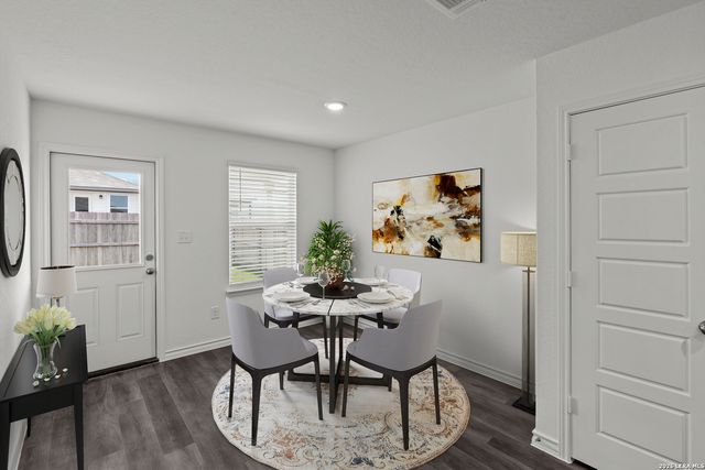 971 Bluegrass Pt, New Braunfels, TX 78130