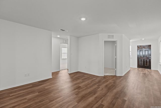 971 Bluegrass Pt, New Braunfels, TX 78130