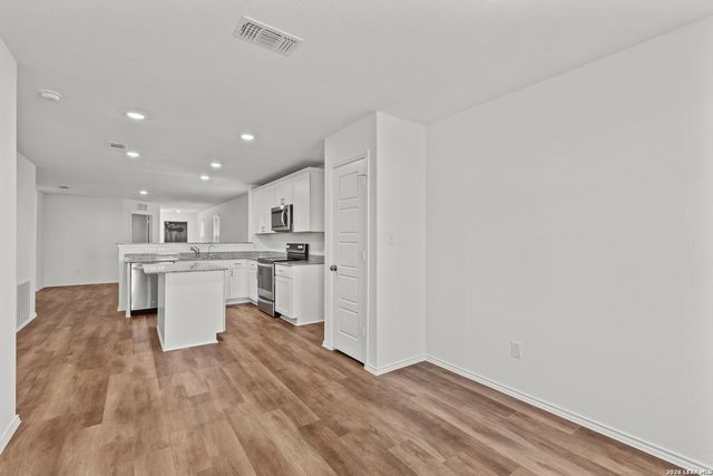 971 Bluegrass Pt, New Braunfels, TX 78130