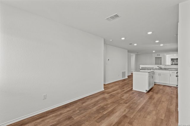 971 Bluegrass Pt, New Braunfels, TX 78130