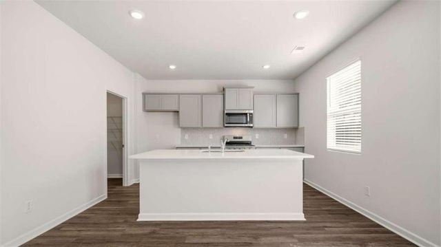 179 White Spruce Way, Newnan, GA 30265