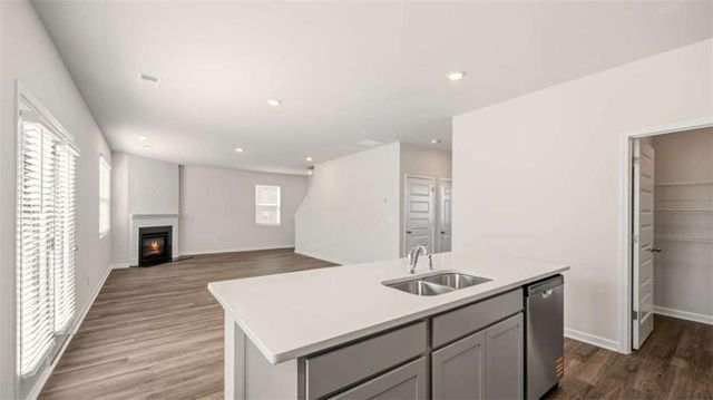 179 White Spruce Way, Newnan, GA 30265