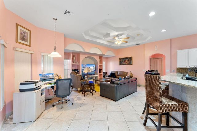 534 SW Halifax Avenue, Port St. Lucie, FL 34953