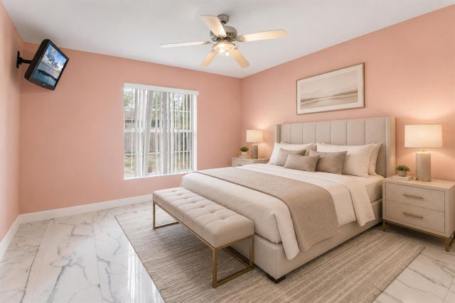 534 SW Halifax Avenue, Port St. Lucie, FL 34953