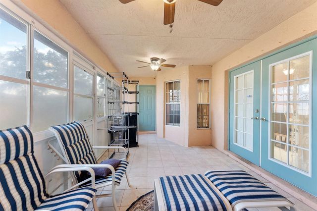 534 SW Halifax Avenue, Port St. Lucie, FL 34953